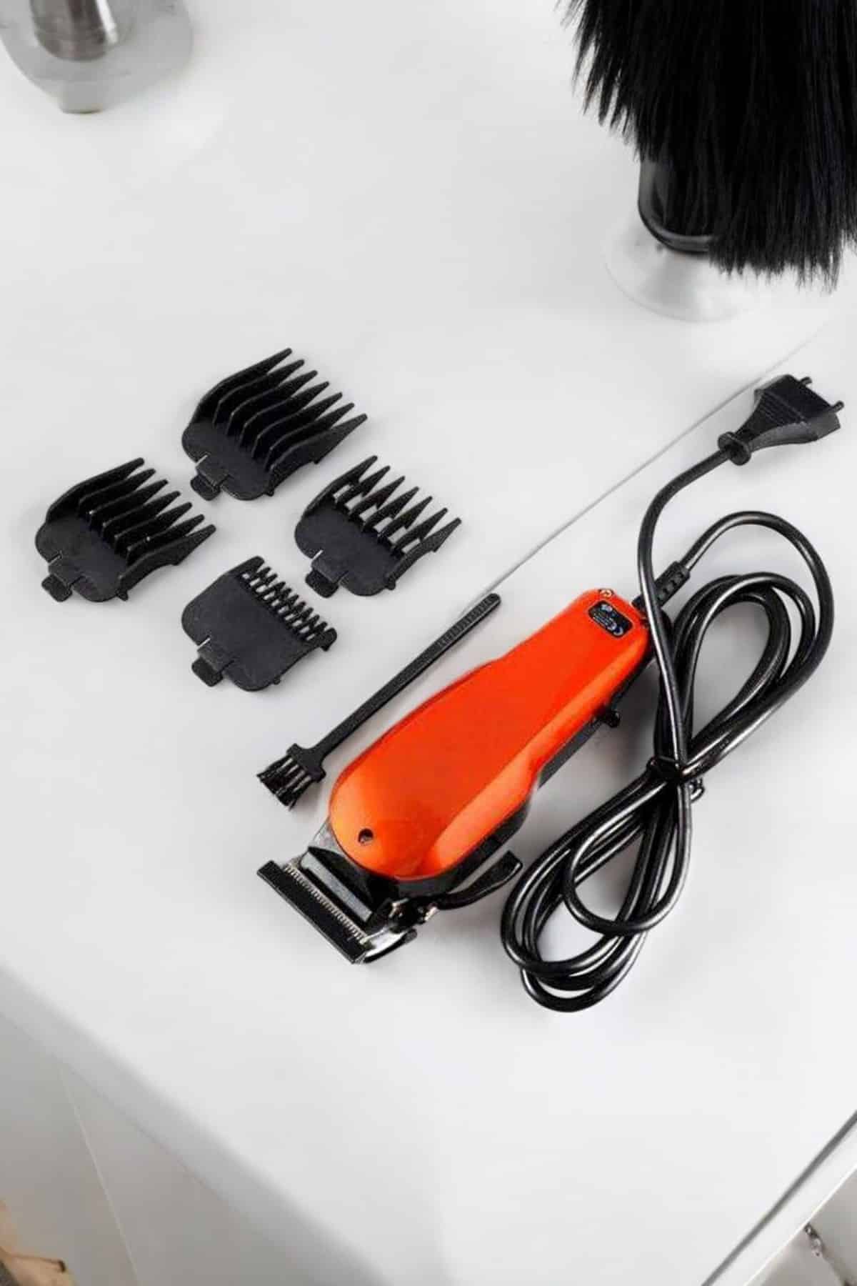 Tıraş Makinesi Uzun Ömürlü Paslanmaz Çelik Bıçaklı USB Şarj Girişli - Görsel 5