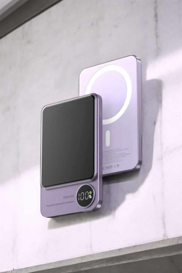 22.5W Magsafe Kablosuz Şarjlı Powerbank Dijital Ekran ve Hızlı Şarj