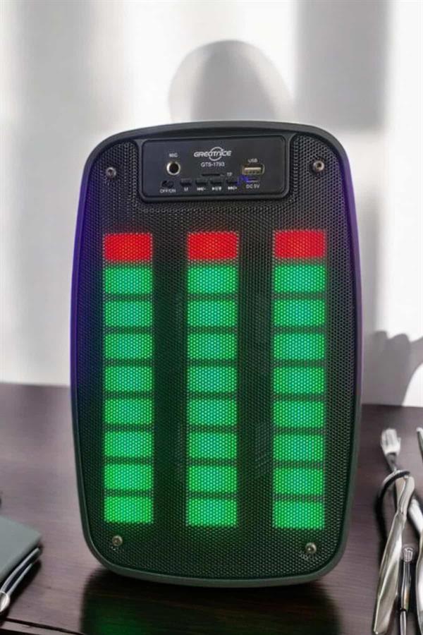 Compressed by jpeg-recompress