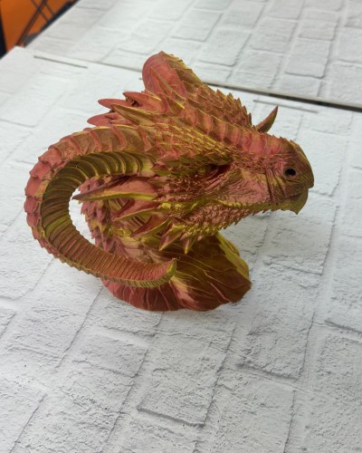 Dekoratif Gold Ejderha Heykeli Koleksiyonluk Fantastik Tasarım